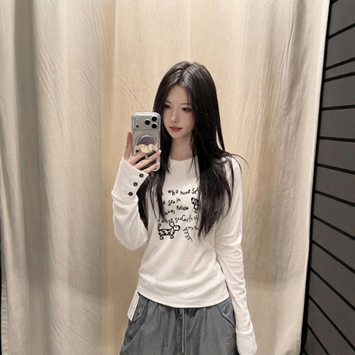 白色卡通小狗印花长袖T恤女秋冬