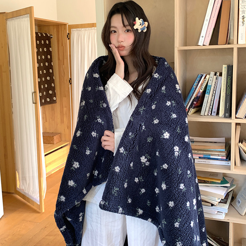 花田小汐 黛青茉序 秋冬加厚泡芙绒毛毯牛奶绒毯单人午睡毯沙发毯图片