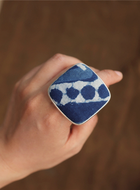 原创设计手工蜡染蓝染正方形大戒面戒指蓝色文艺风百搭遮疤戒子30