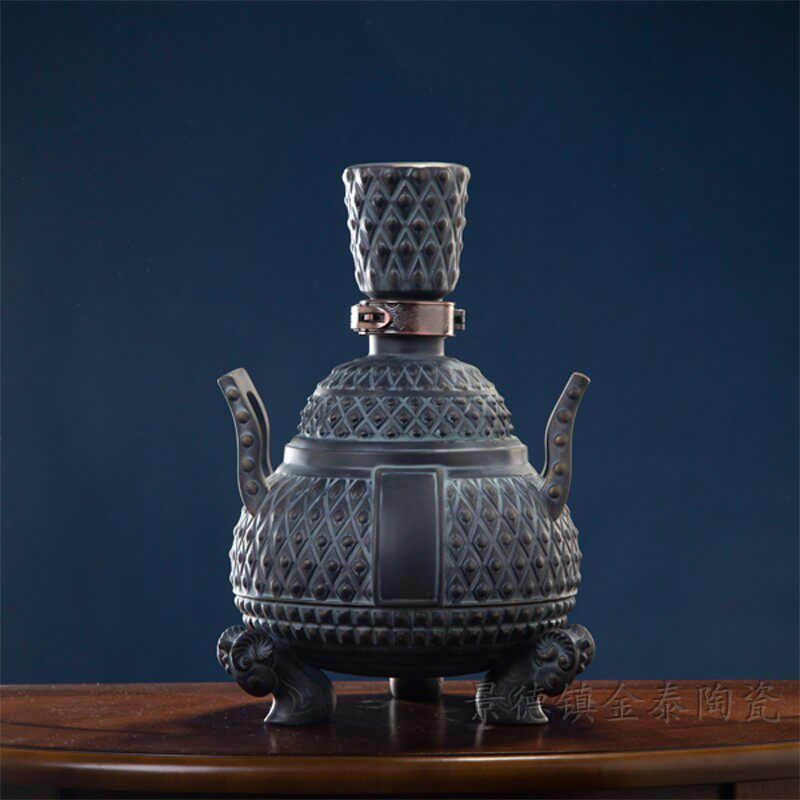 仿青铜器陶瓷酒瓶景德镇手工作