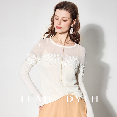 立体绣花拼接网纱修身针织衫女