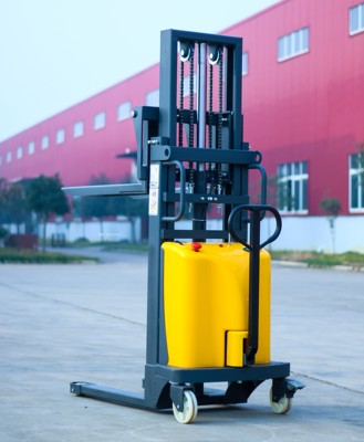 半电动堆高车2吨升2.5米 9新微瑕疵 液压升降叉车堆高搬运车CTD20