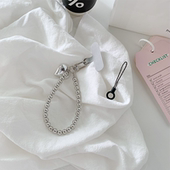 好看高级时尚 银色串珠手机链挂手腕垫片手机挂绳可手提女士挂饰短