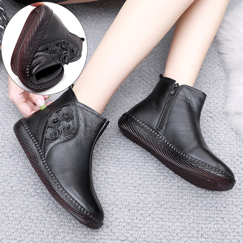 秋冬平底短靴女防滑软底妈妈棉鞋