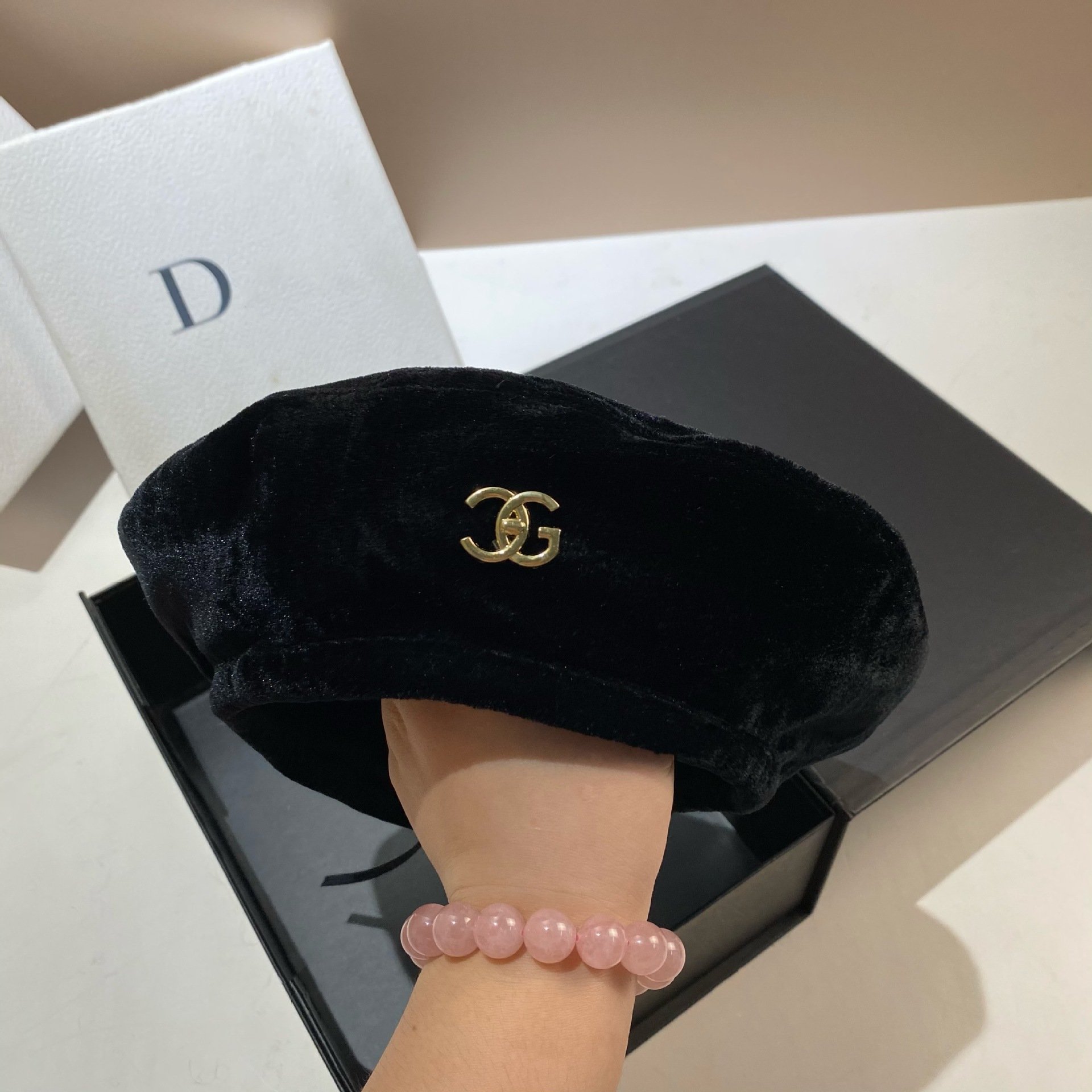 CG金丝绒贝雷帽女百搭女春秋冬