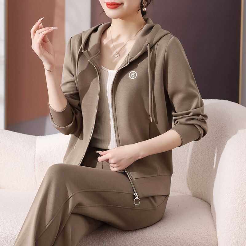 中年妈妈春装外套洋气减龄气质上衣中老年阔太太春秋运动服套装女