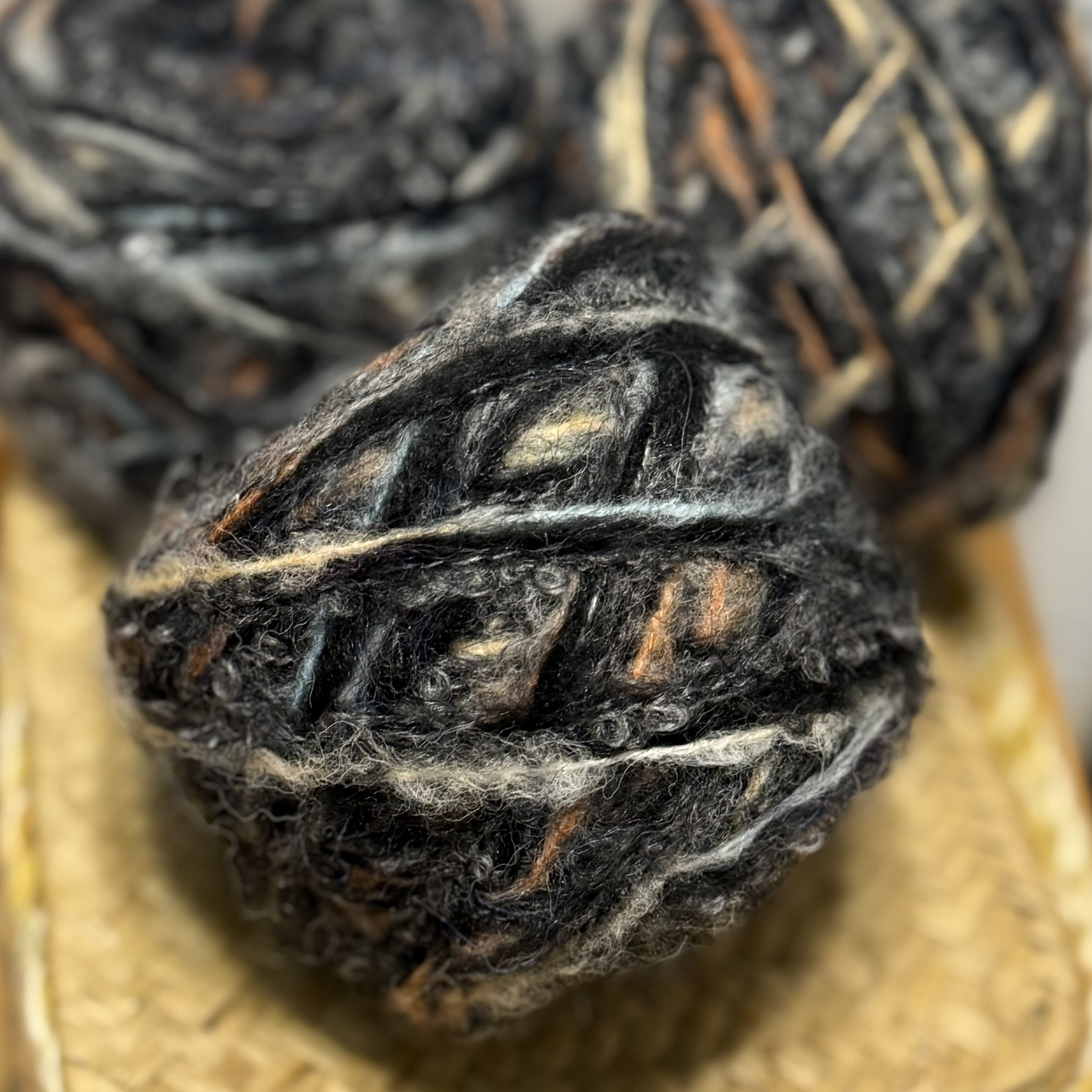 复古巴恩风黑色系油画感手编羊毛外套发卡衣服包围巾线团钩棒针,个性定制/设计服务/DIY,针织类定制/加工,淘宝优惠券,粉丝福利购,淘宝优惠卷