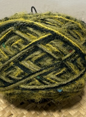 复古美拉德绿色乌木系手编特色羊毛混线外套发卡衣包帽子围巾线团