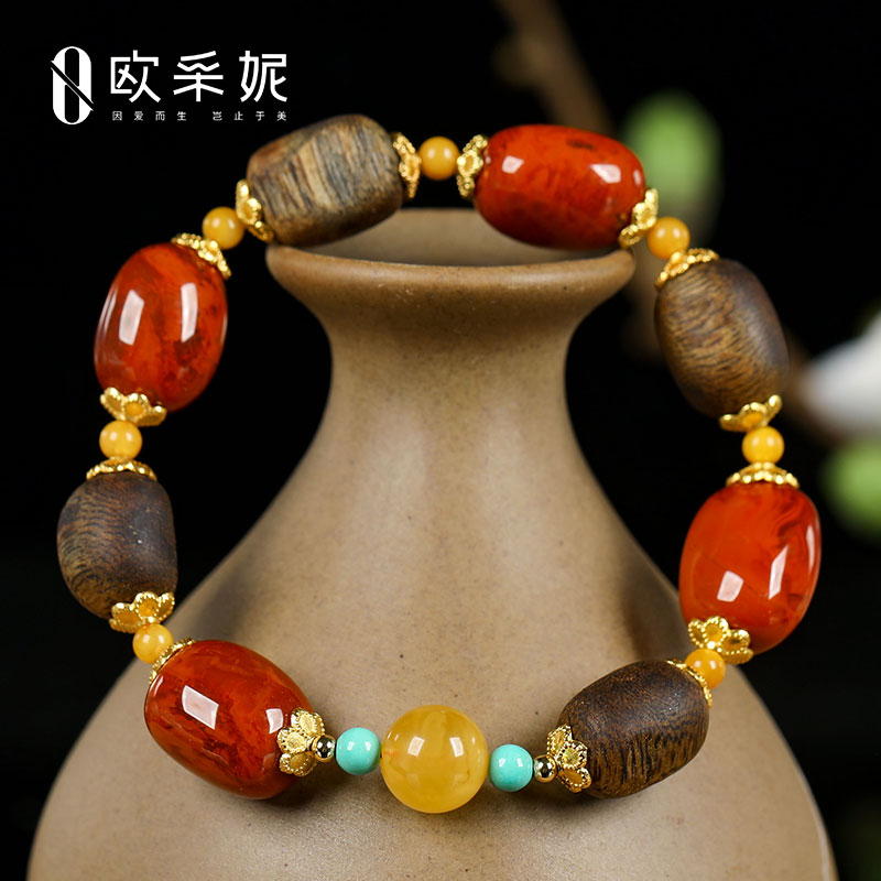 欧采妮南红手串天然凉山随型牛血红火焰纹玛瑙沉香蜜蜡手链礼物