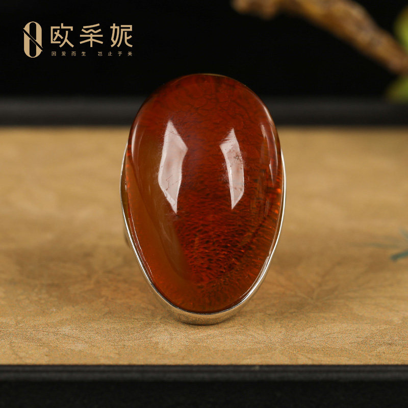欧采妮S925银镶鸡油红蜜蜡戒指