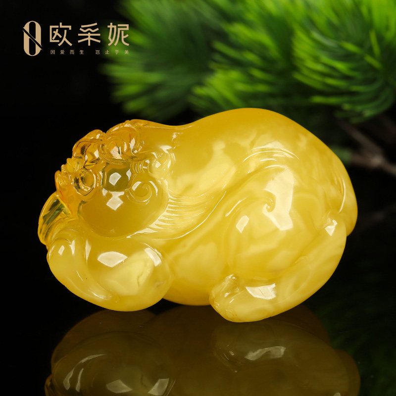 欧采妮蜜蜡吊坠【一物一图孤品貔貅雕刻件】天然琥珀鸡油黄手把件