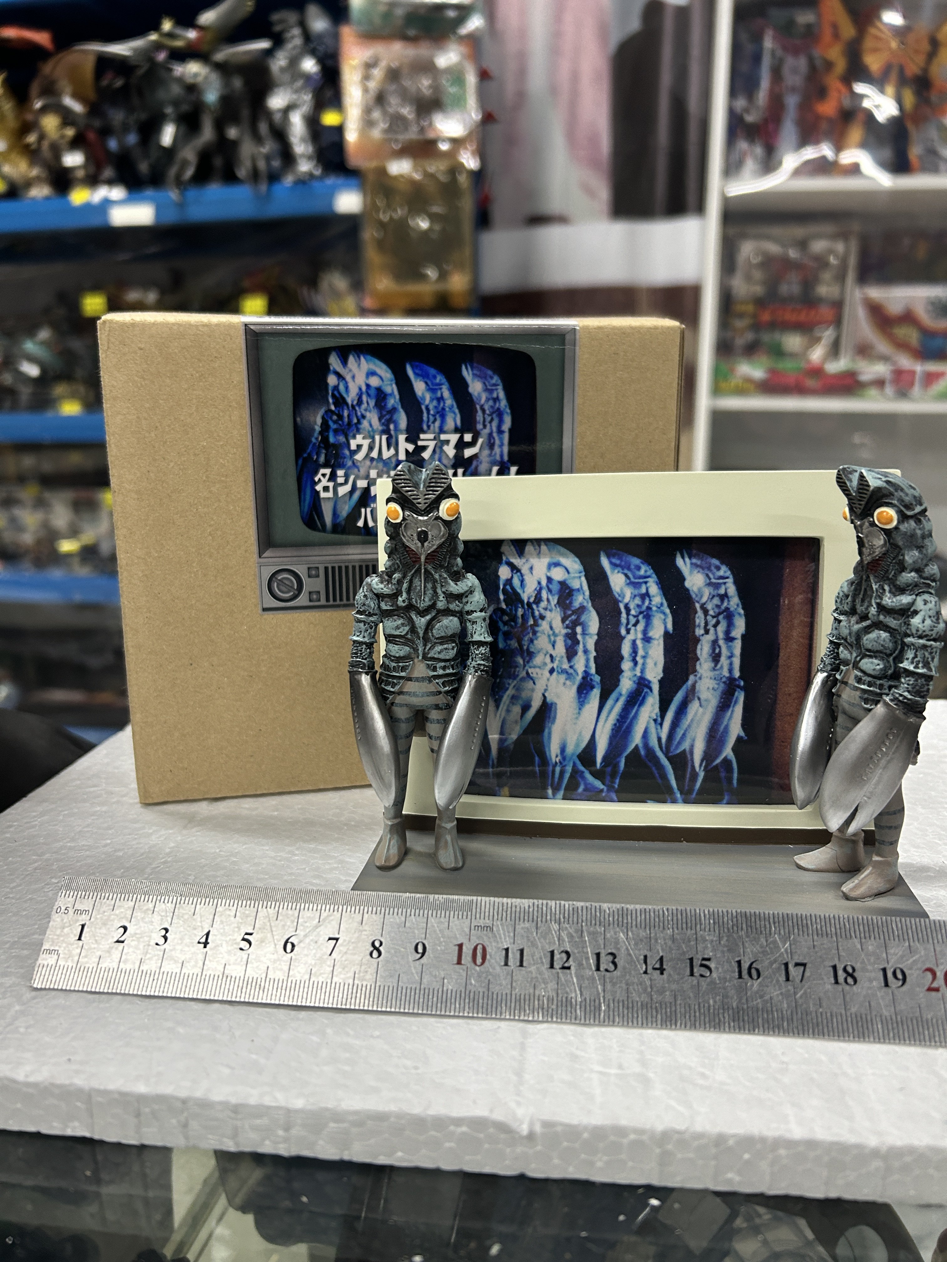 日版正版M78商店限定，初代奥特曼巴尔坦星人分身移动，树脂材质