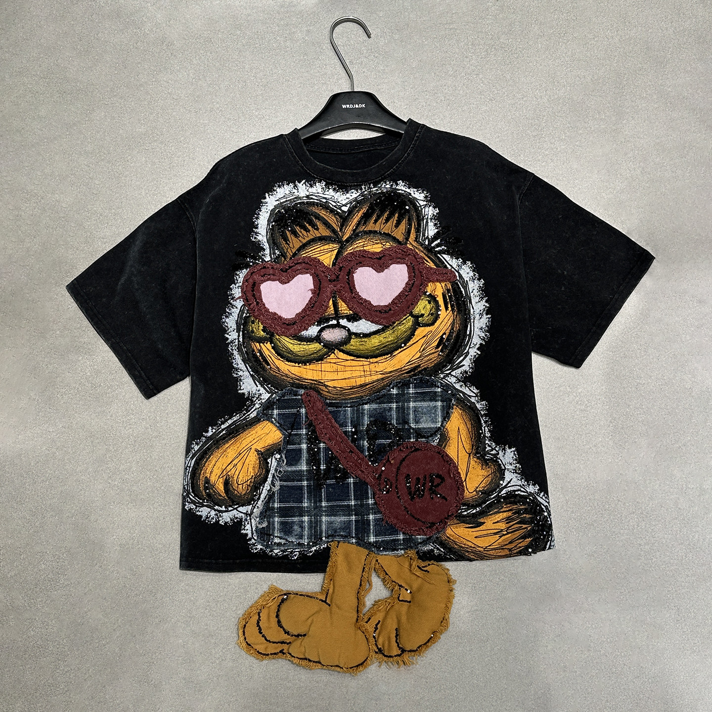 2025春秋重工新款卡通加菲猫贴布刺绣短袖T恤女宽松休闲半袖上衣,女装/女士精品,T恤,淘宝优惠券,粉丝福利购,淘宝优惠卷