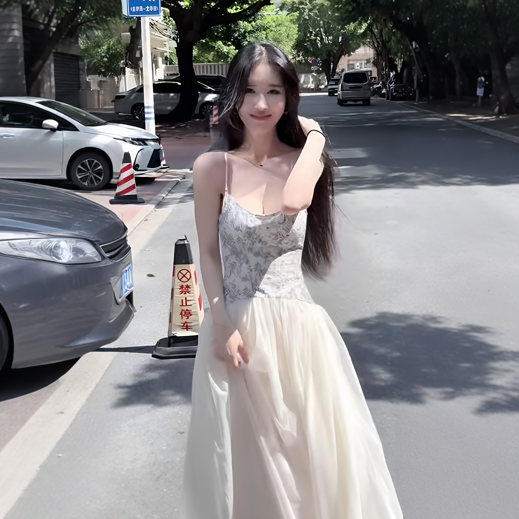拼接吊带青花瓷连衣裙女夏收腰修