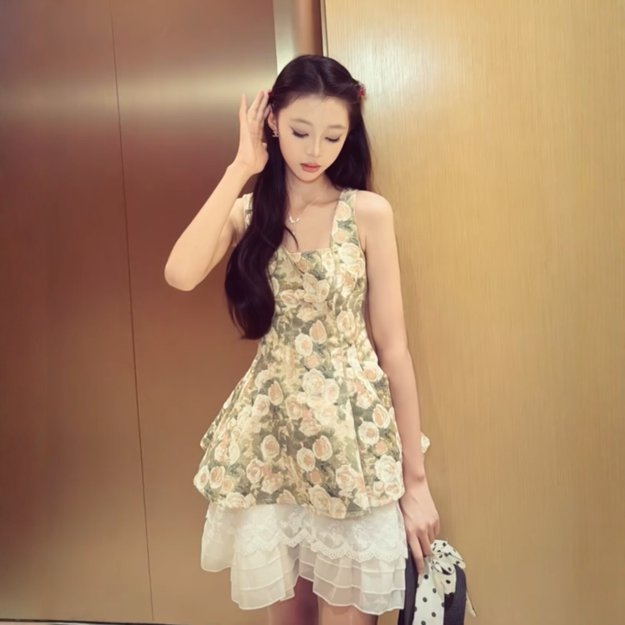 小怡同款法式油画玫瑰吊带连衣裙