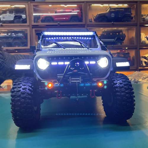 1/10仿真攀爬车毒刺前杠防撞