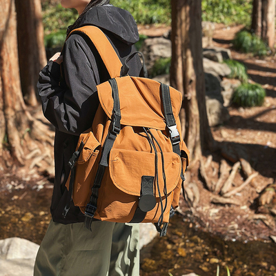 户外轻便大容量双肩包