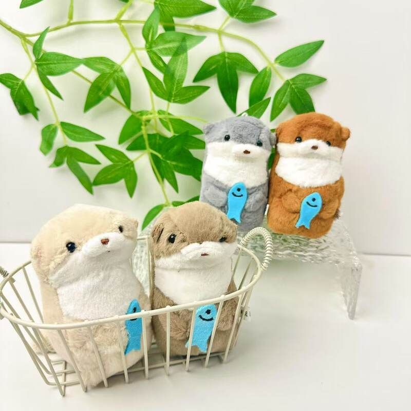 可爱许愿长身水獭毛绒玩具挂件