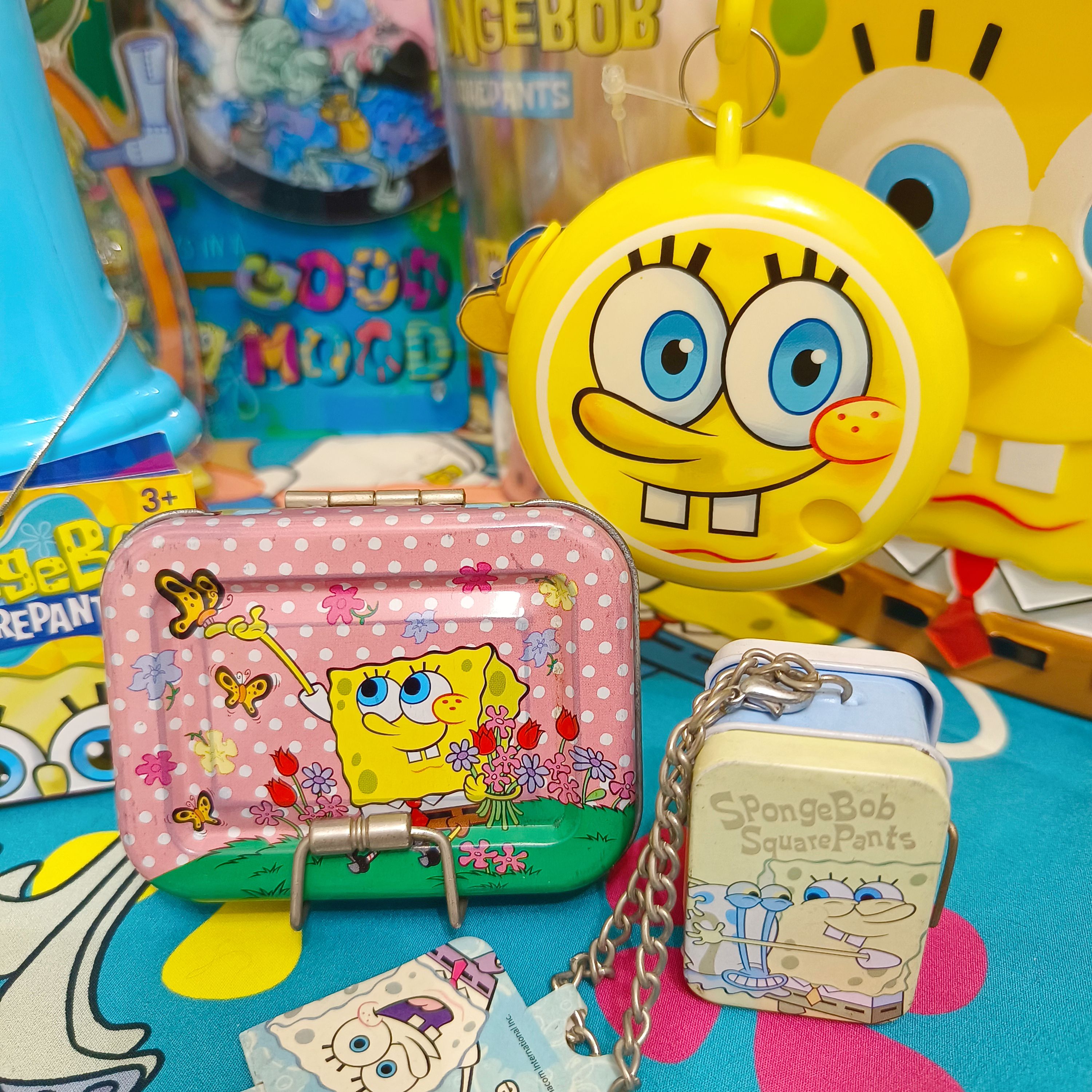 正版绝版老货海绵宝宝可爱卡通动漫铁皮糖果盒收纳盒周边挂件装饰