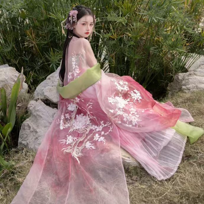 春日宴粉色晕染外绣花大袖诃子裙夏粉色桃花摄影古风仙女重工汉服,女装/女士精品,汉服套装,淘宝优惠券,粉丝福利购,淘宝优惠卷