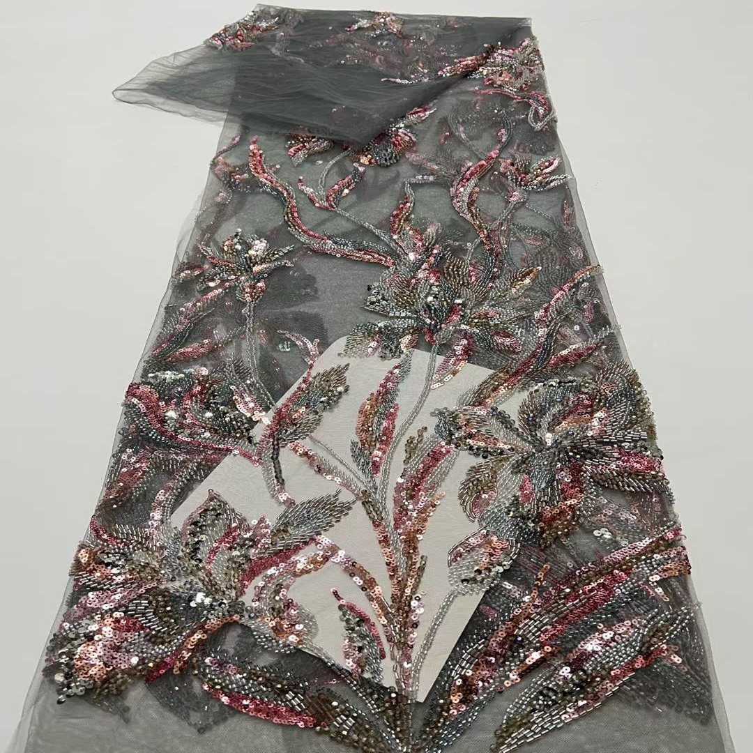 新款重工立体花亮片刺绣面料网纱珠绣礼服婚纱设计师布料工厂批发