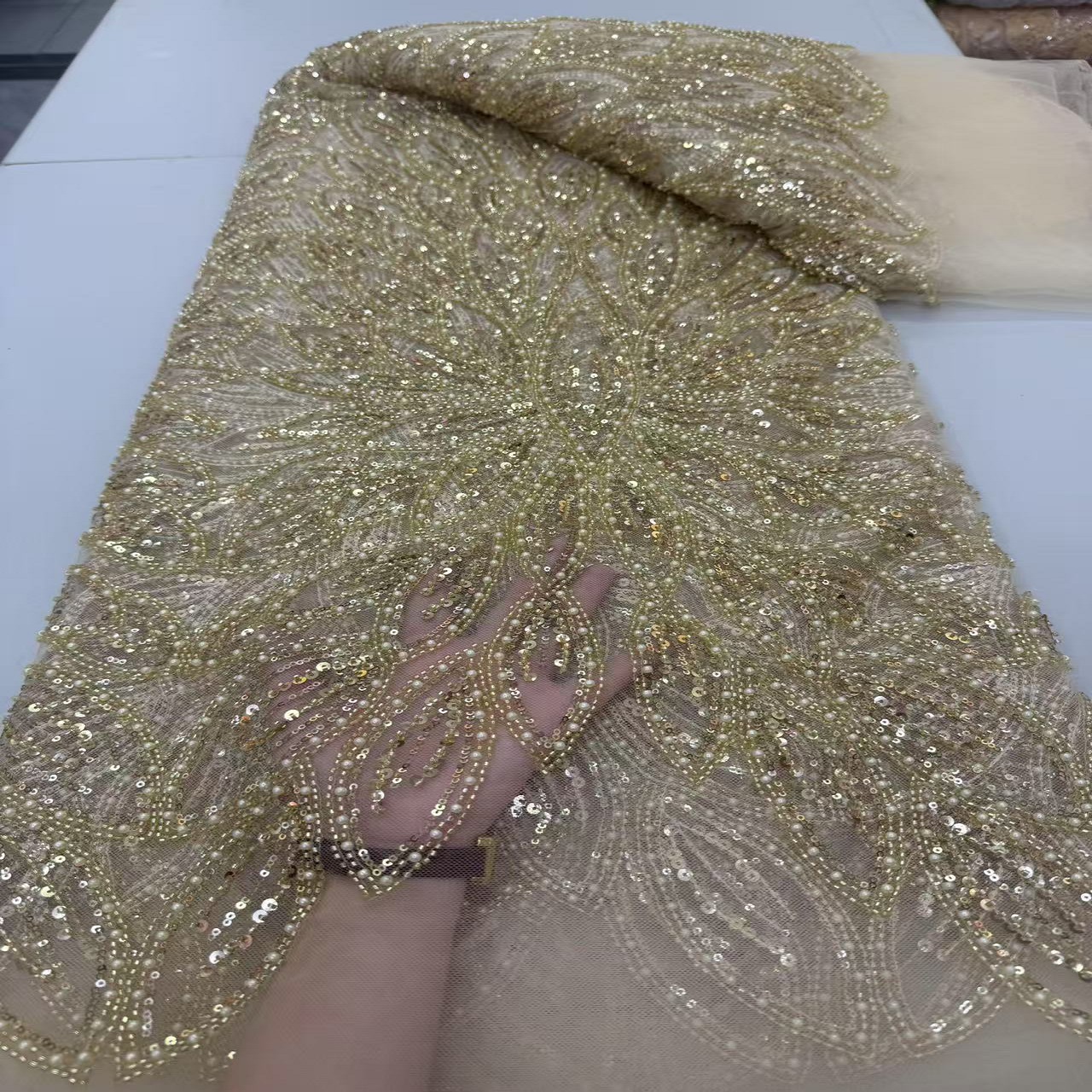 新款重工珠管绣亮片绣刺绣旗袍面料婚纱礼服网纱蕾丝绣花布料lace