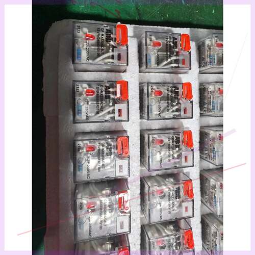 【汇盈传感器】ABB小型中间继电器CR-MX230AC4LT带测试按钮