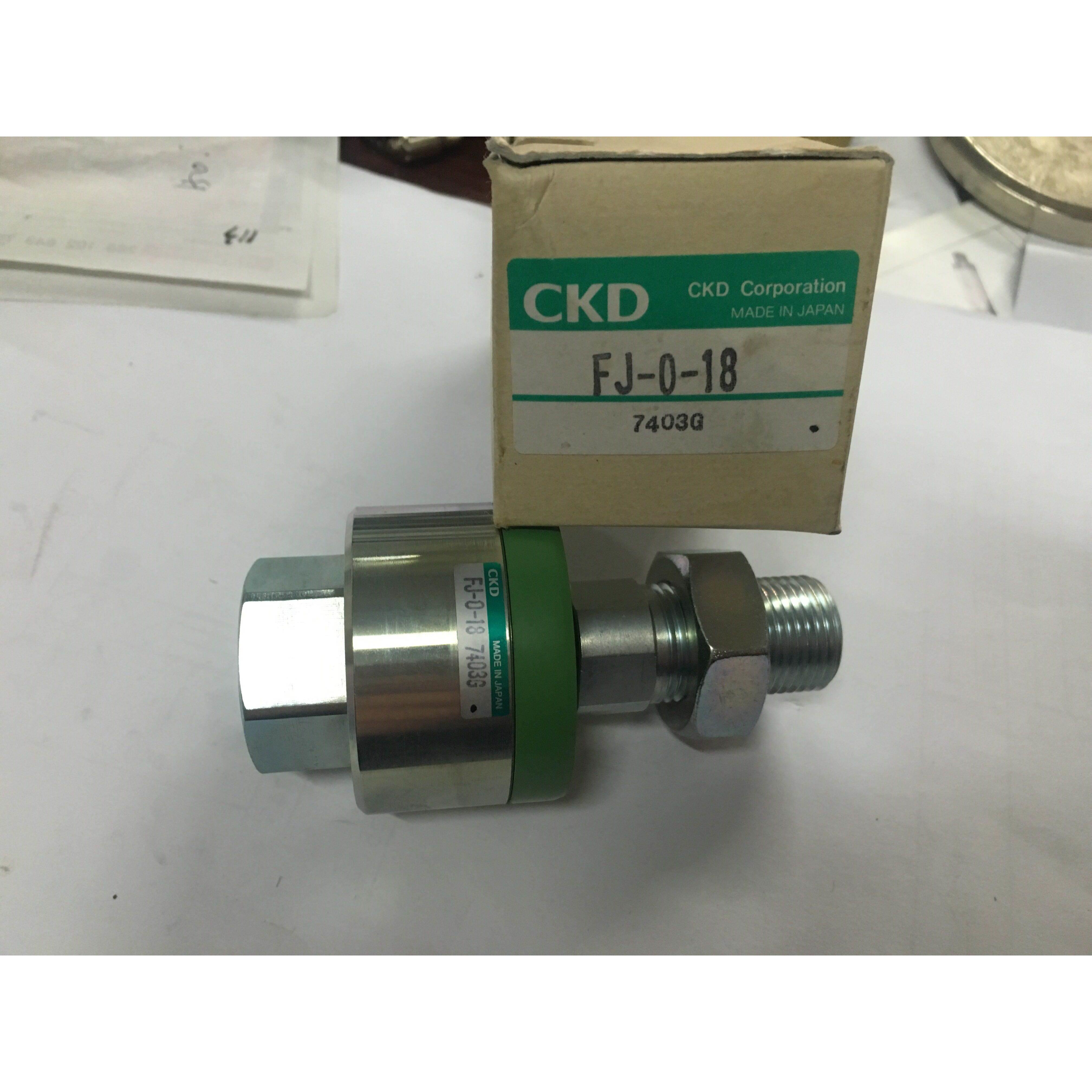 FJ-0-18现货CKD浮动接头M18全新原装当天秒发货议价