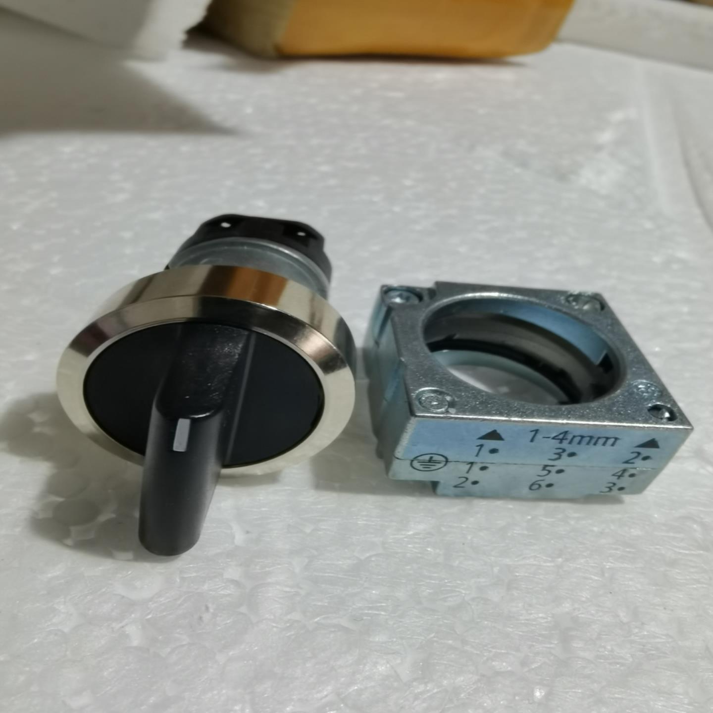 3SB3000-2FA112GA11 3SB3500-2GA112FA11 现货备件当天发货