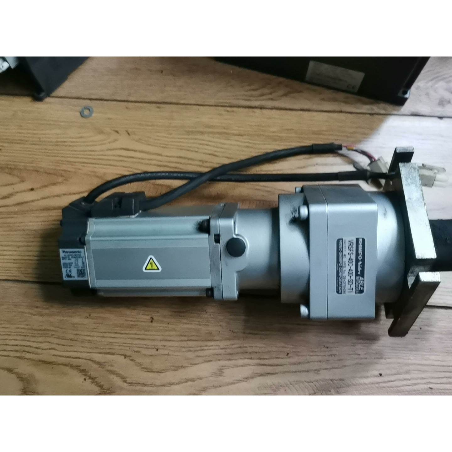 【汇盈传感器】伺服电机MHMD042G1C 400W 带减速机V