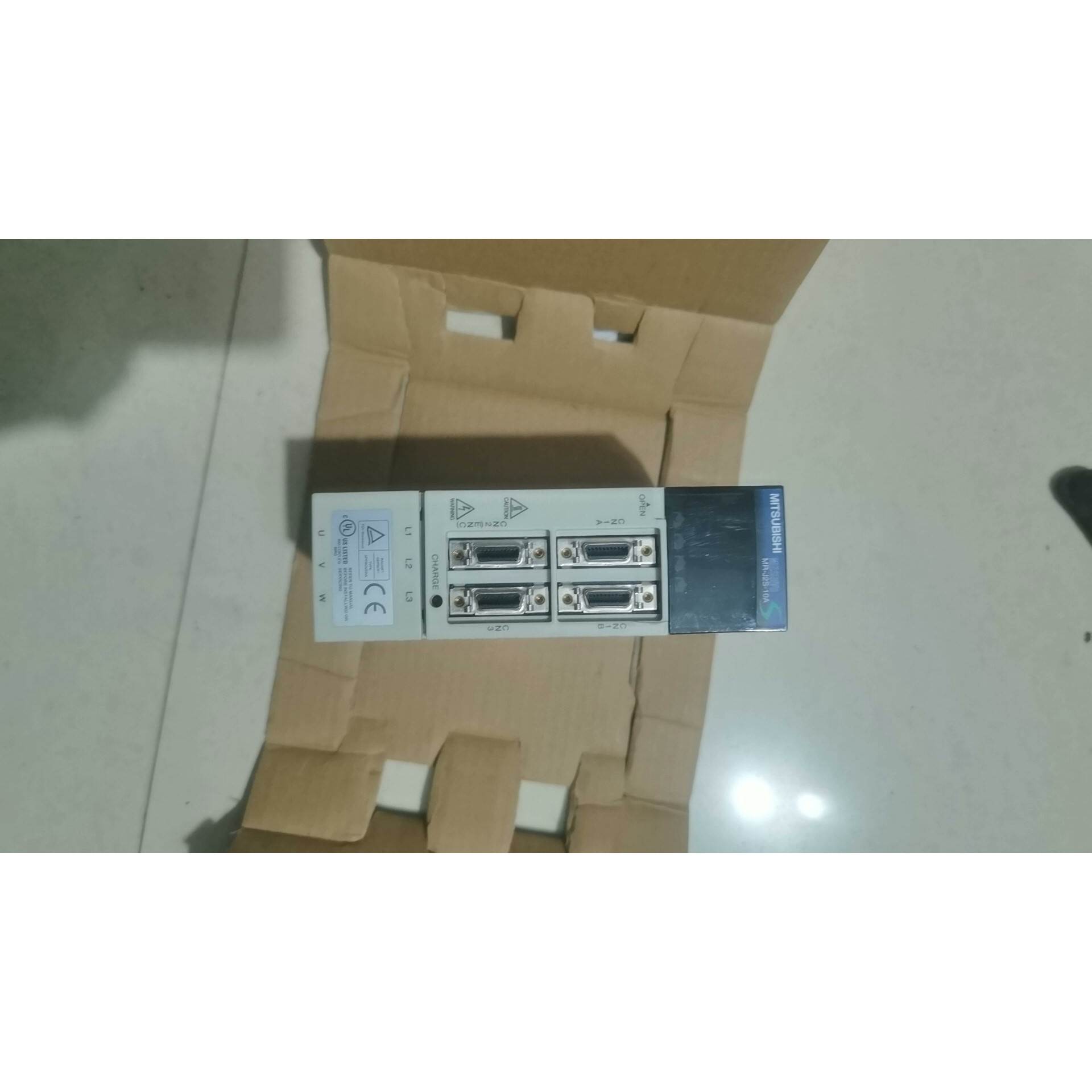 汇盈 传感器三菱伺服有包装实物图MR-J22S-10A