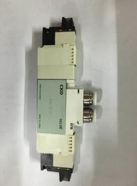 4GA239-E2现货CKD三位五通中封式电磁阀DC24V当天发货！议价