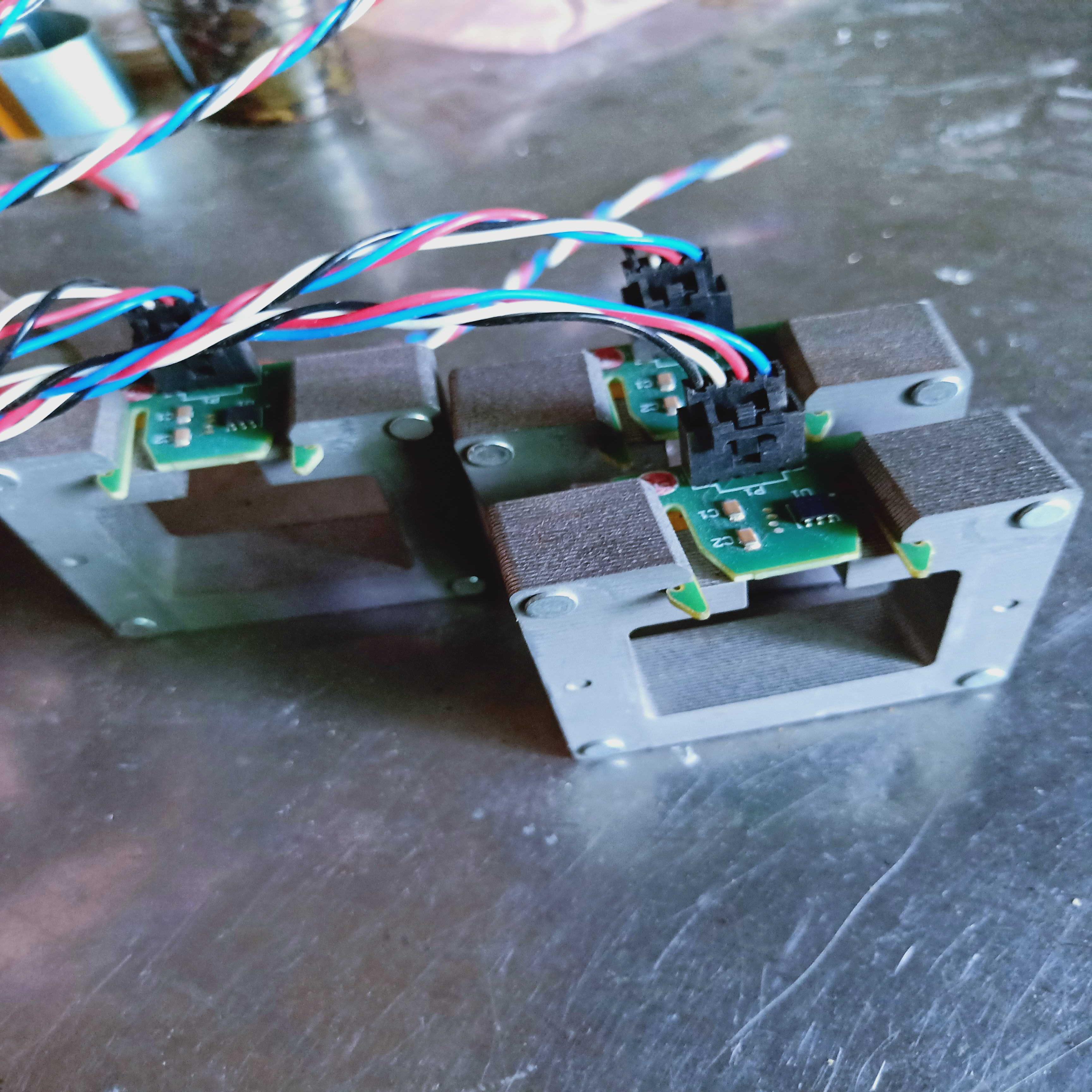 AB  软启动霍尔PN-77607