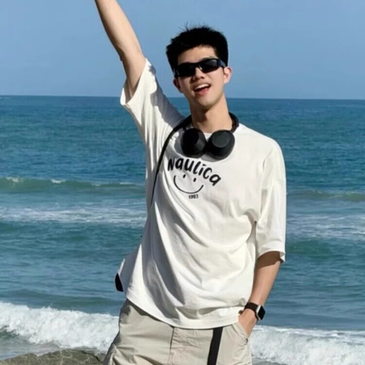 笑脸字母印花短袖t恤男生潮牌cT恤
