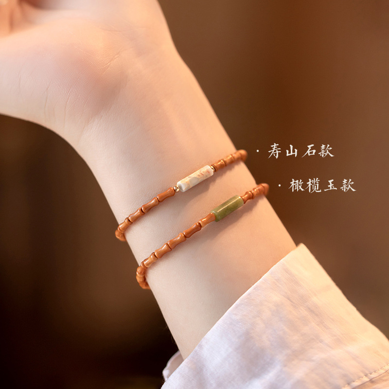 2025新款古风橄榄核手链女细款寿山石手串文艺优雅清新橄榄玉手饰