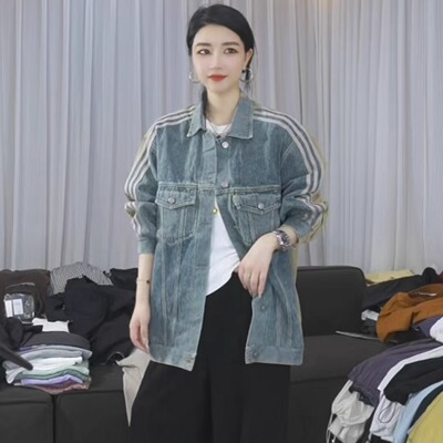 款四色拼接洋气时尚牛仔衣外套