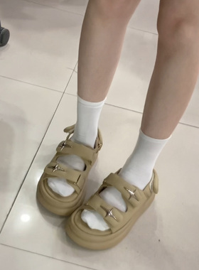 慧慧来自星星女装店 58032 新款真皮凉鞋时尚休闲百搭