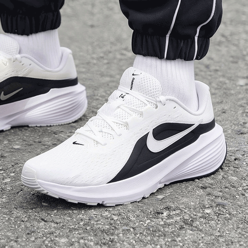 NIKE耐克官方正品男鞋2026夏季新款轻便透气跑步鞋网面减震运动鞋