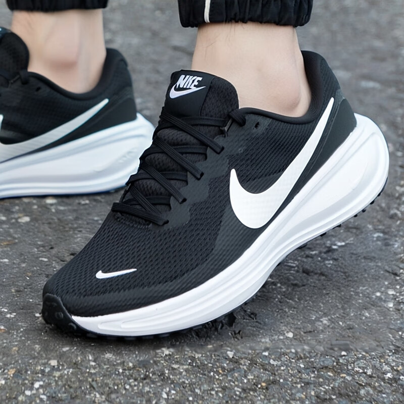 耐克NIKE官方男鞋2025冬季新款运动鞋REVOLUTION 8网面透气跑步鞋