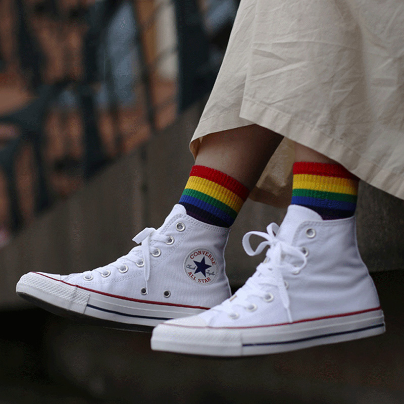 配色经典，款式百搭，加厚橡胶围边耐磨大底