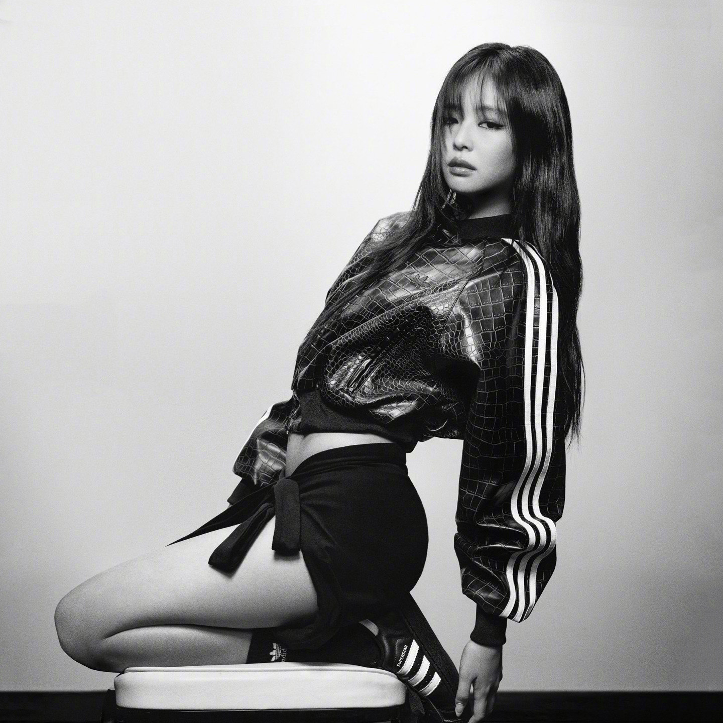 Jennie同款阿迪达斯三叶草外套女装2026新款运动服户外休闲夹克