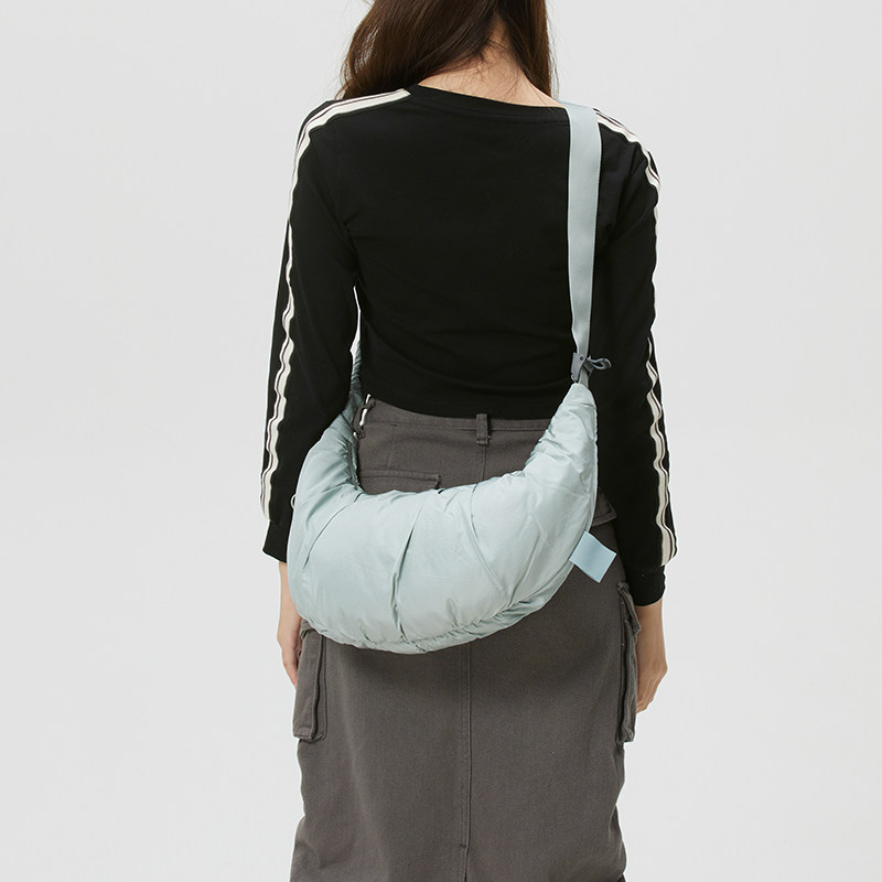 阿迪达斯男包女包斜挎包2026春季新款运动包休闲包单肩包JZ21