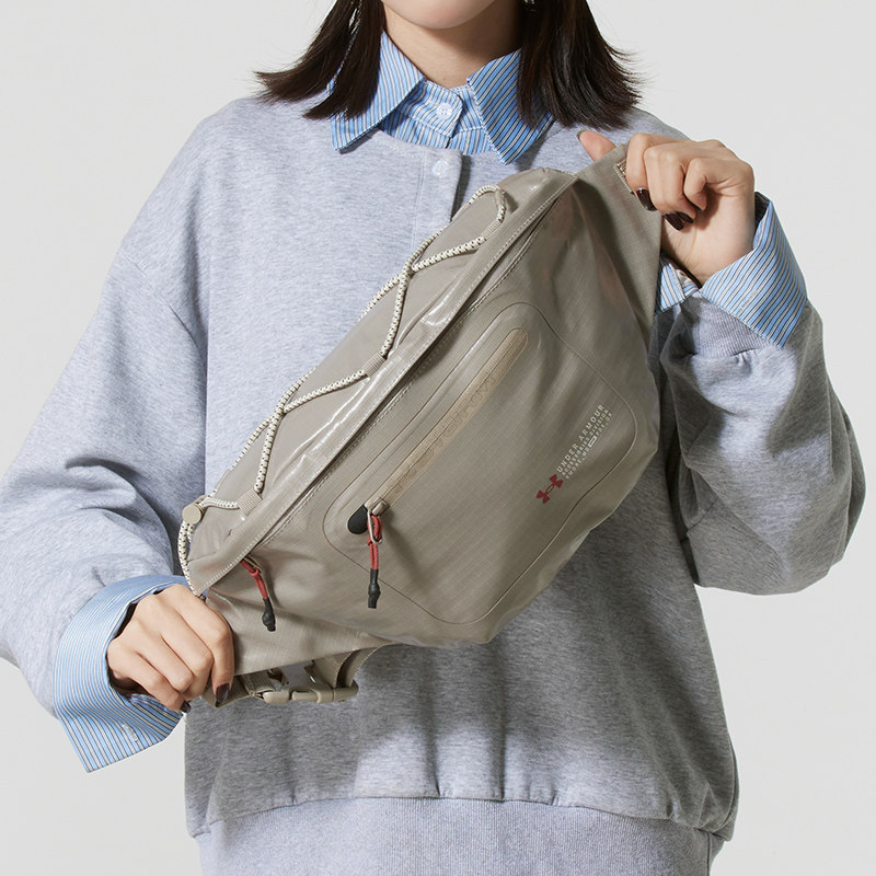 UA安德玛腰包男包女包春季新款情侣单肩包胸包通勤包运动包休闲包