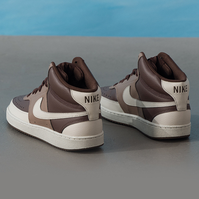 Nike巴克洛棕色男子经典板鞋