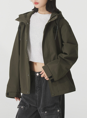 MLB官方 男装女装情侣夹克防风休闲上衣运动服连帽外套3AWJB0154