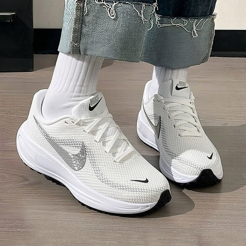 幸运叶子丨耐克女鞋W NIKE REVOLUTION 8运动鞋训练跑步鞋HJ8485