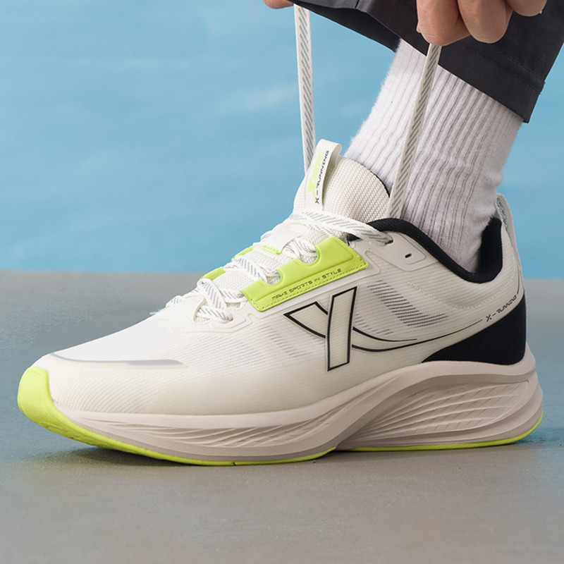 特步跑步鞋男鞋 2025冬季新款五分速ET缓震竞训运动鞋户外男跑鞋