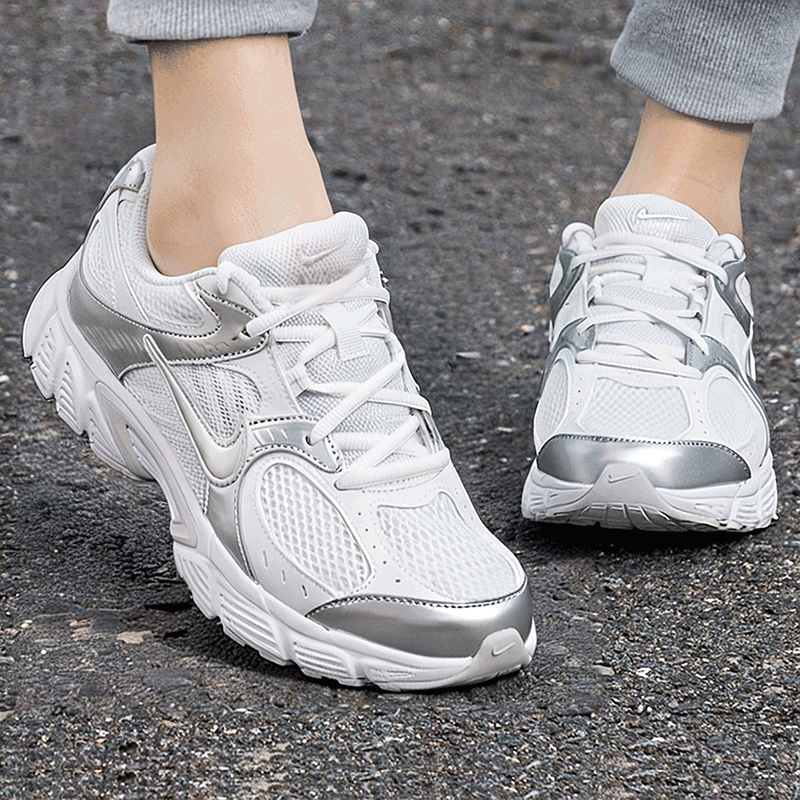 耐克官方女鞋 2025冬季新款V5 RNR (GS)大童运动鞋休闲鞋老爹鞋