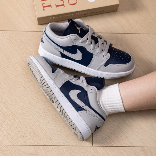 幸运叶子丨NIKE耐克复古板鞋女鞋秋季新款AJ1运动鞋大童鞋休闲鞋