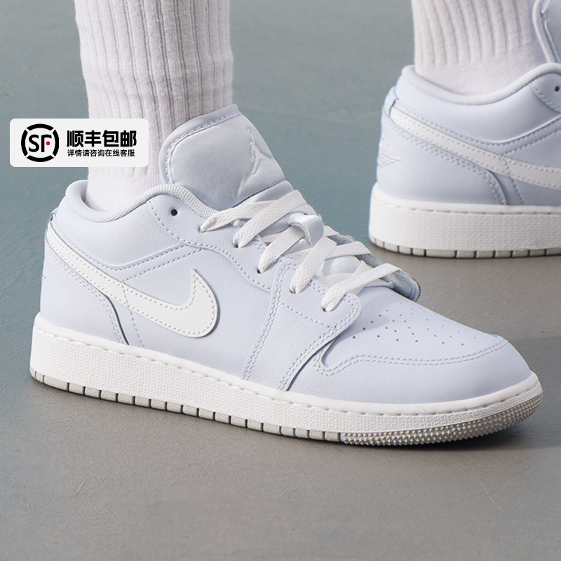 耐克NIKE女鞋 2025新款AIR JORDAN运动童鞋低帮AJ1休闲板鞋FV8486